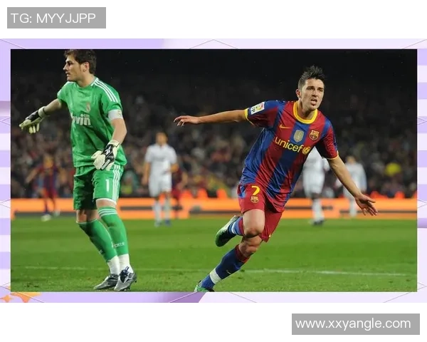 9号足球明星背影展现的荣耀与梦想之路